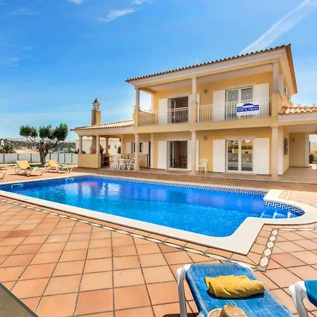 Oliveiras Amazing Location Walk To Marina Restaurants Vila *