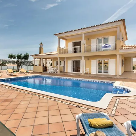 Vila Oliveiras Amazing Location Walk To Marina Restaurants Albufeira