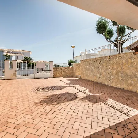 Oliveiras Amazing Location Walk To Marina Restaurants Vila *