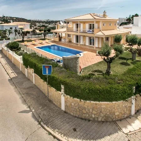 Oliveiras Amazing Location Walk To Marina Restaurants Vila