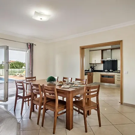Holiday home Oliveiras Amazing Location Walk To Marina Restaurants Albufeira
