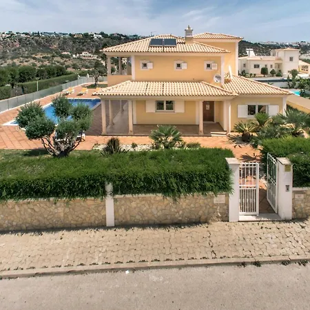 Oliveiras Amazing Location Walk To Marina Restaurants Villa