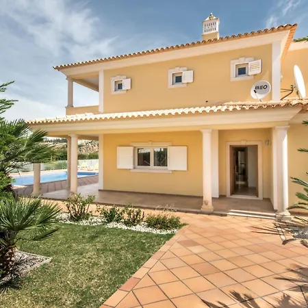 Villa Oliveiras Amazing Location Walk To Marina Restaurants Albufeira