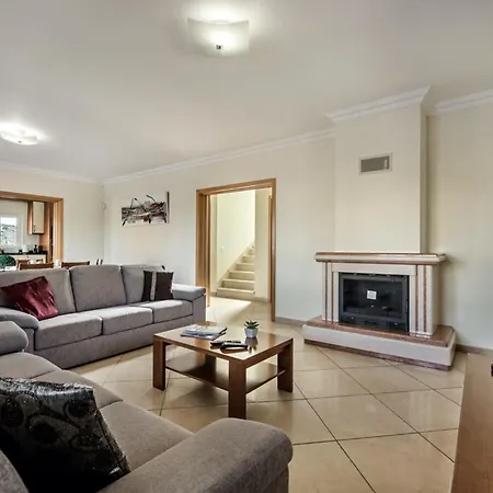 Holiday home Oliveiras Amazing Location Walk To Marina Restaurants Albufeira