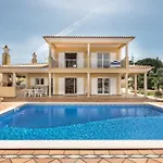 Oliveiras Amazing Location Walk To Marina Restaurants Villa Albufeira